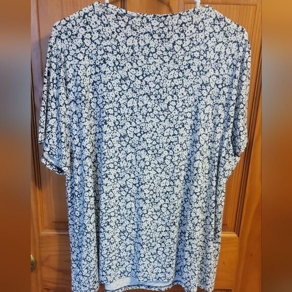 Old Navy NWTS Size XL Blouse Loose fit - Picture 3 of 4